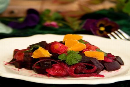 Salata de mandarine cu sfecla rosie